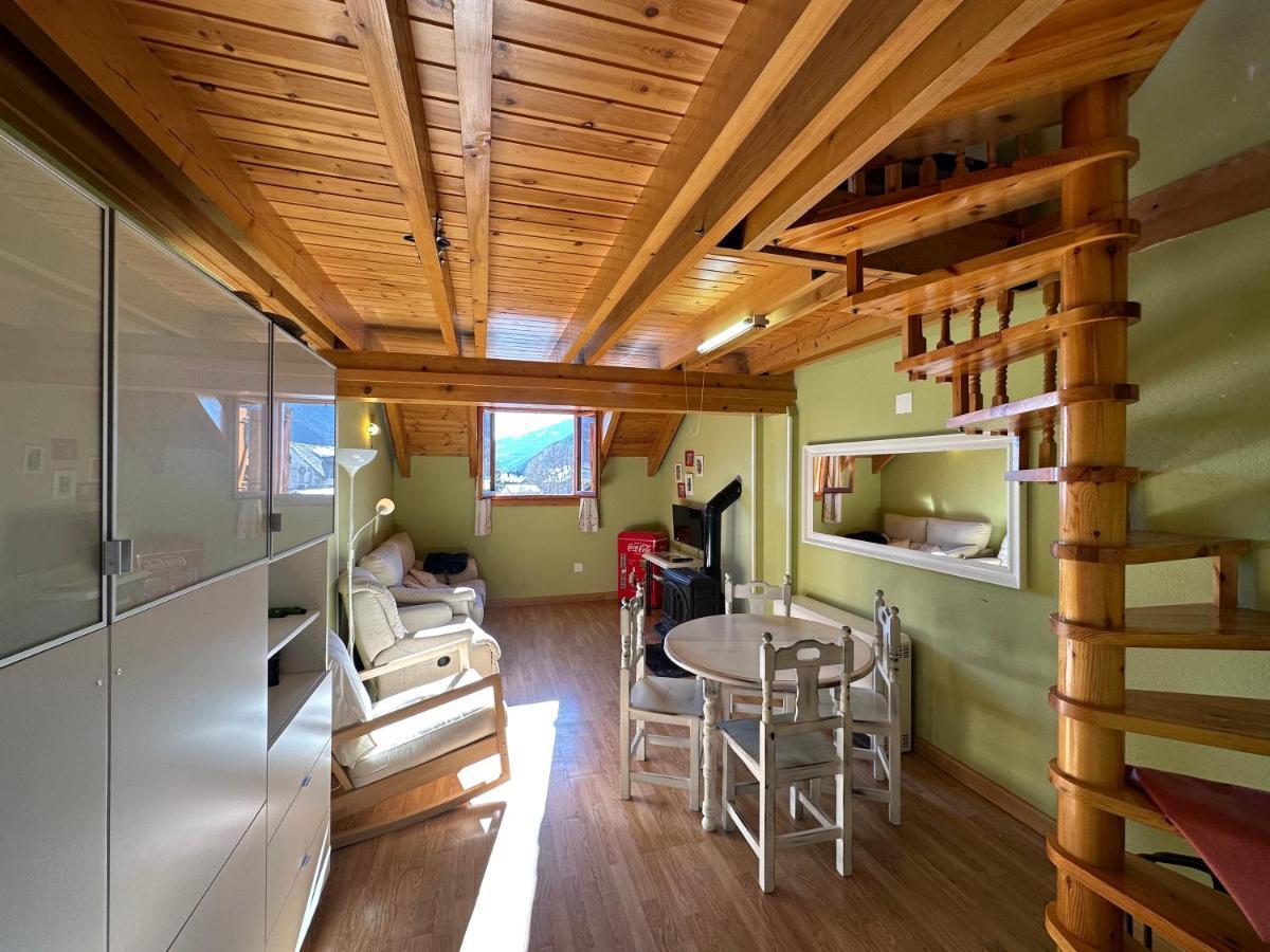 Ferienwohnung Acogedor Atico Duplex En El Centro En Biescas/4Pax Exterior foto